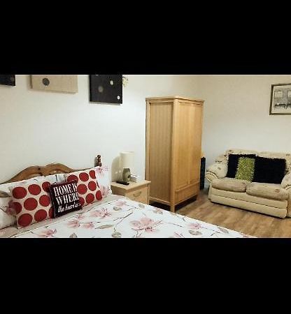 Heart Of Aberdeen City Centre 3 Bedrooms Apartment المظهر الخارجي الصورة